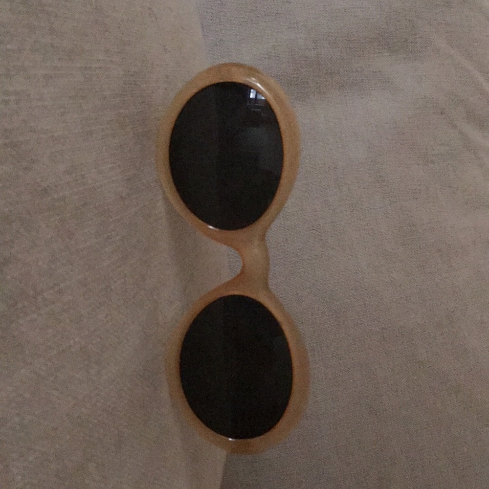 80s or early 90s vintage sunglasses- no brand